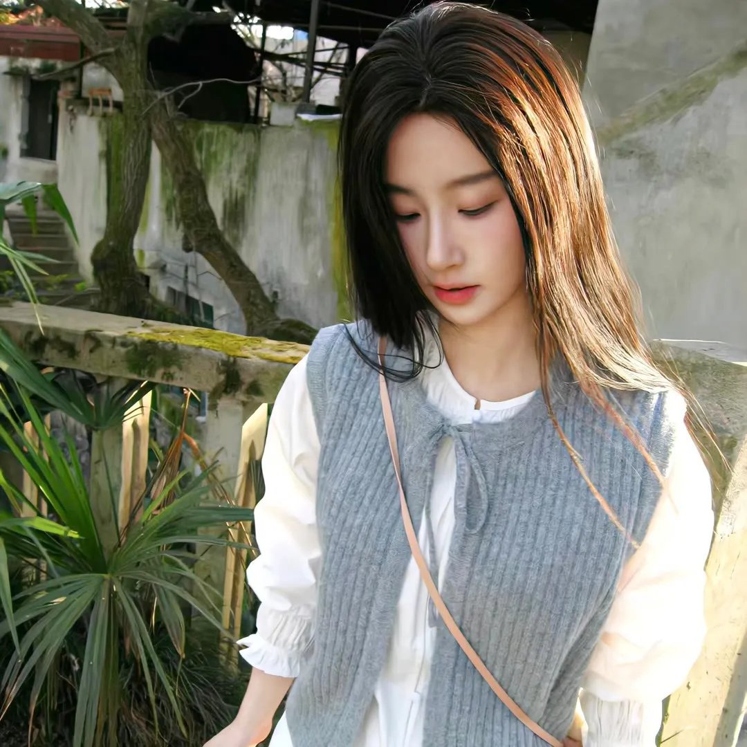 会画少年的天空